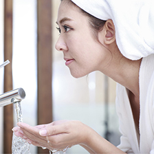 増えるのは湿気だけじゃない！梅雨のニキビに要注意！！